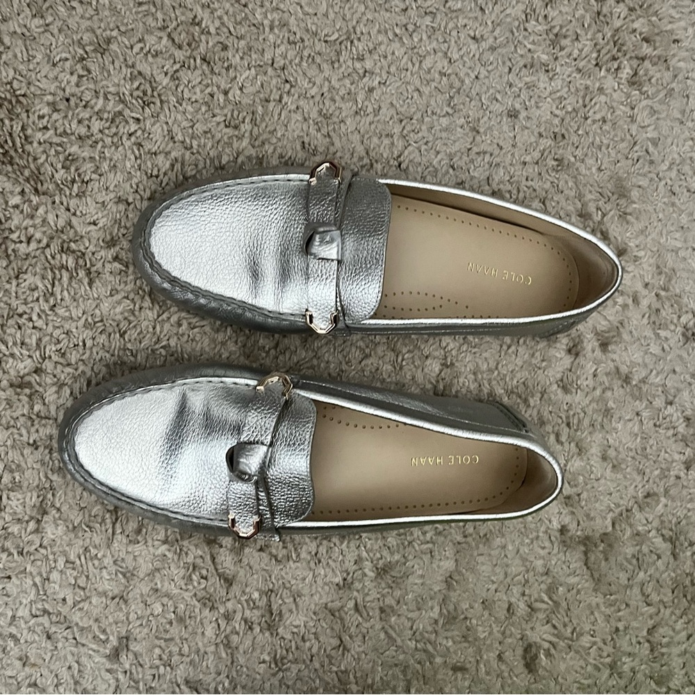 Cole Hana Women’s Evelyn Bow Driver Loafers